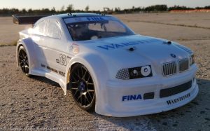 URCG Edition - Traxxas Slash 4x4, Delta Plastik USA body - White BMW M3, Sweep Racing Tires - named Big Pearls (front view)