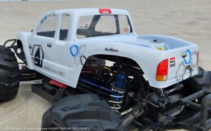 URCG Edition - Traxxas Slash 4x4, ProLine body - White Crawler Body, Traxxas Dirt Tires - named Hexygone-4