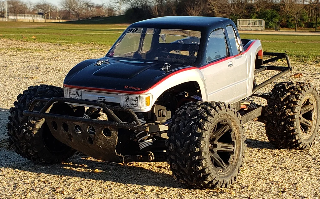 URCG Edition - Traxxas Slash 4x4, ProLine body - Black and Silver Crawler Body, Traxxas Dirt Tires - named Cobra Sly